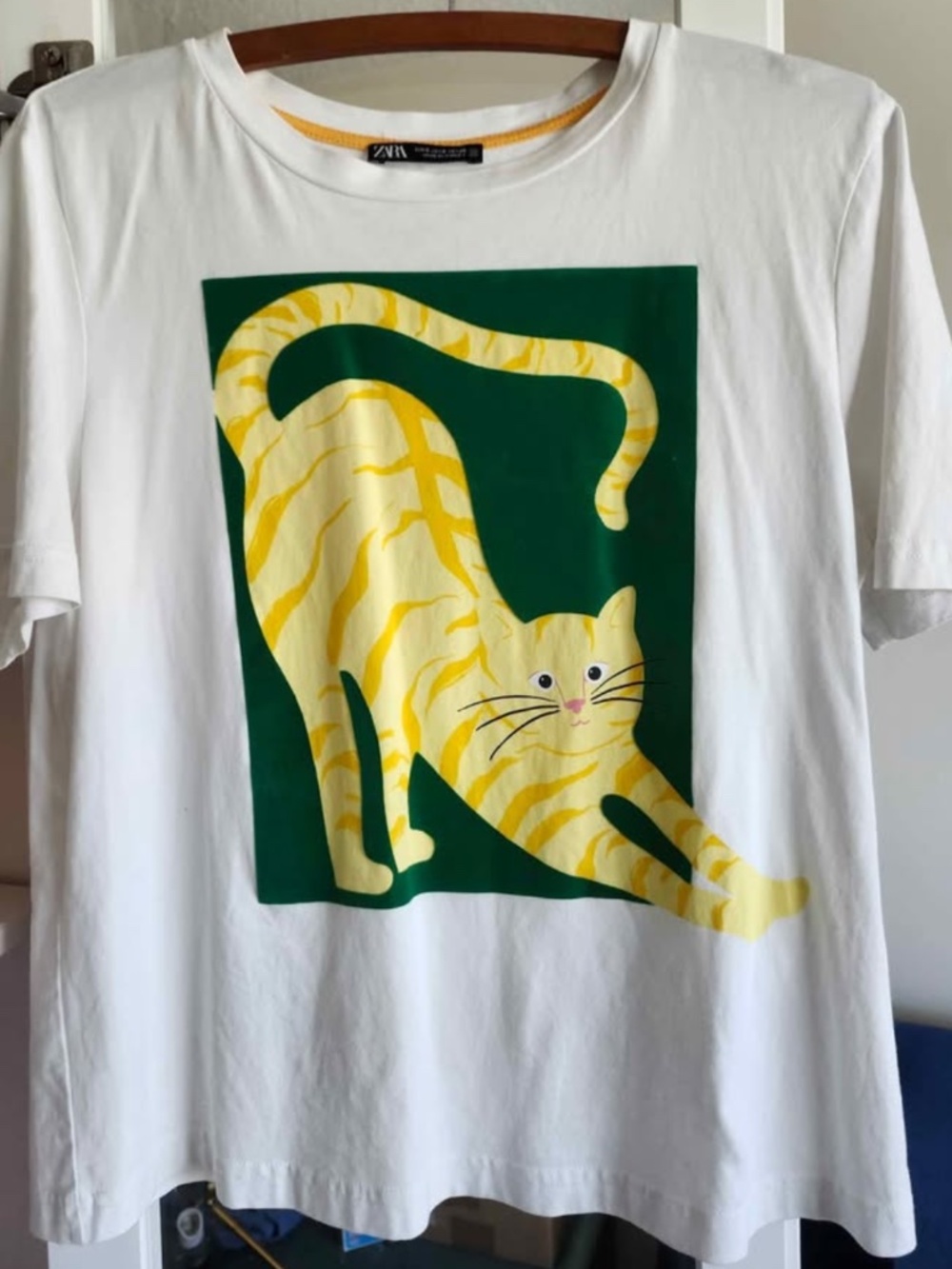 Women's ZARA short sleeve tee - Small